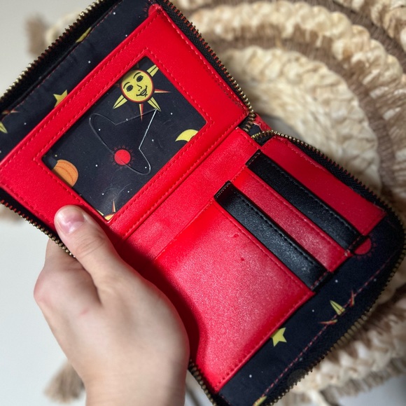 hocus Pocus Binx Wallet - Picture 4 of 4